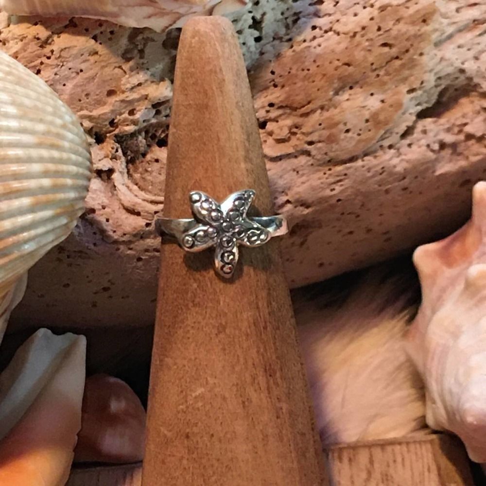 Starfish Sterling Silver Toe Ring Midi Ring - Picture 5 of 6